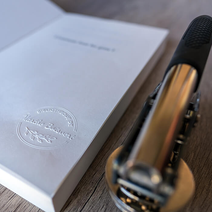 Pince à gaufrer - Modèle « Rameau » - MENTION EX LIBRIS